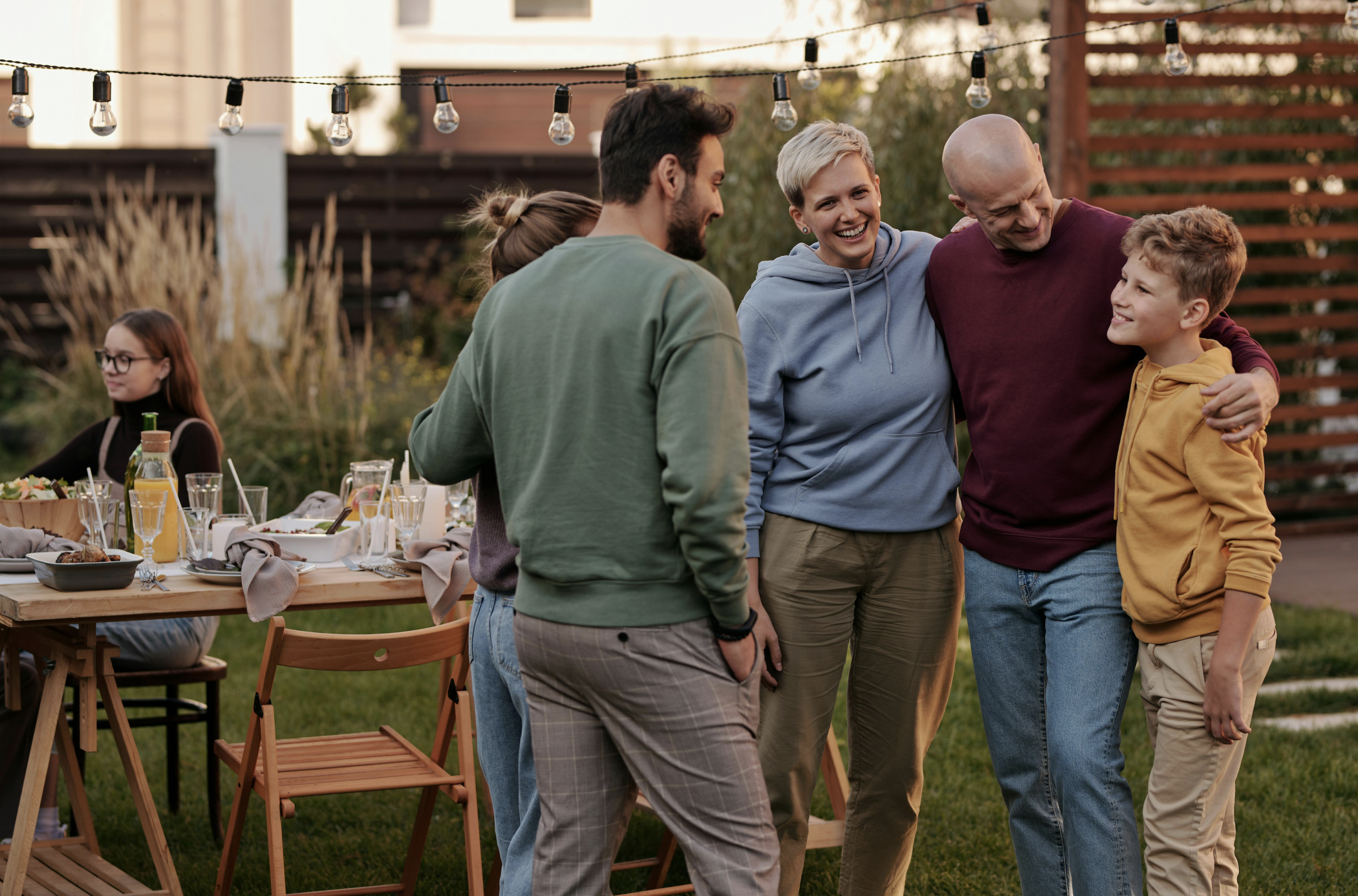 De lege stoel aan tafel: omgaan met verlies tijdens familiebijeenkomsten
